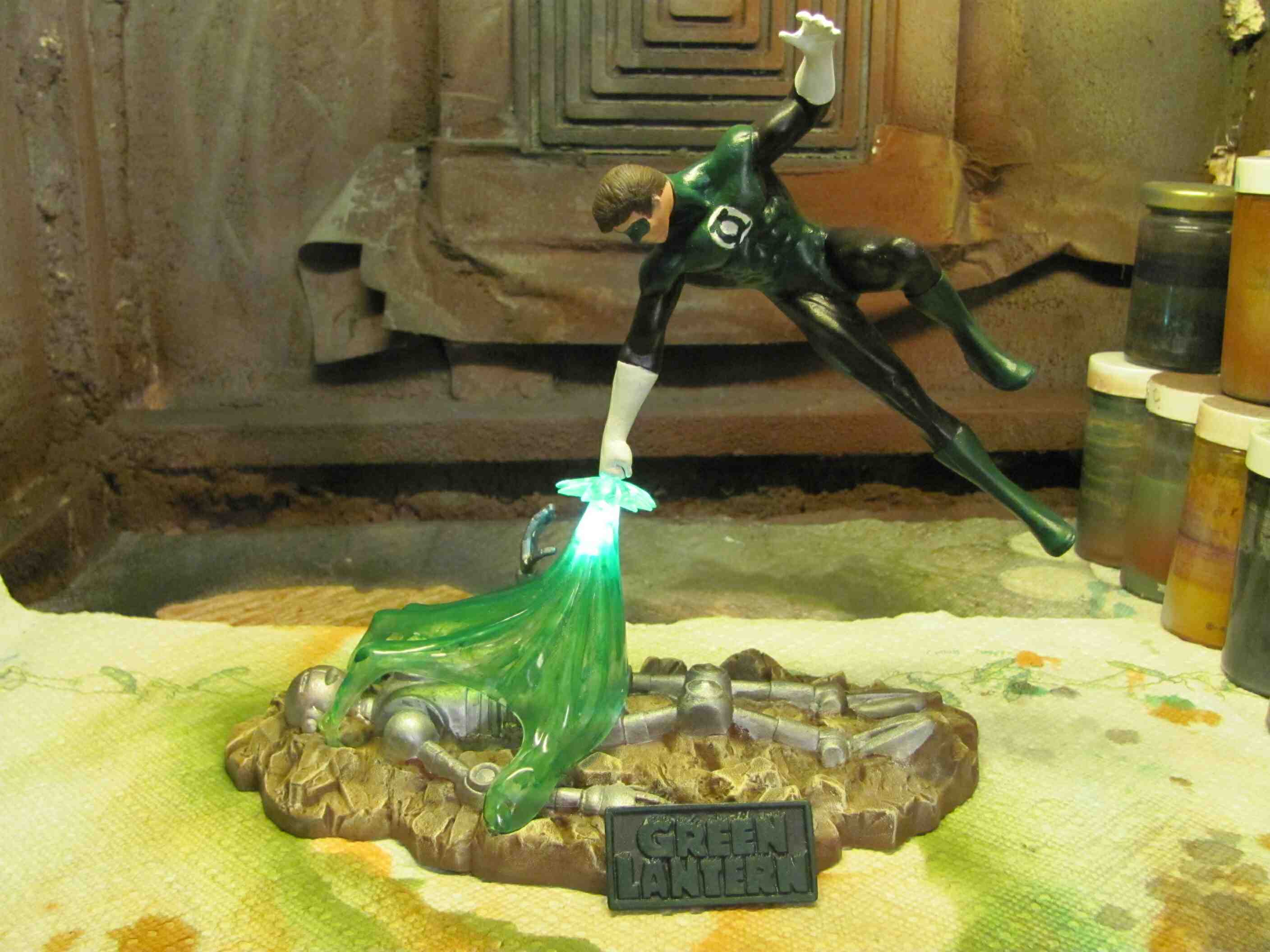 green lantern sculpture